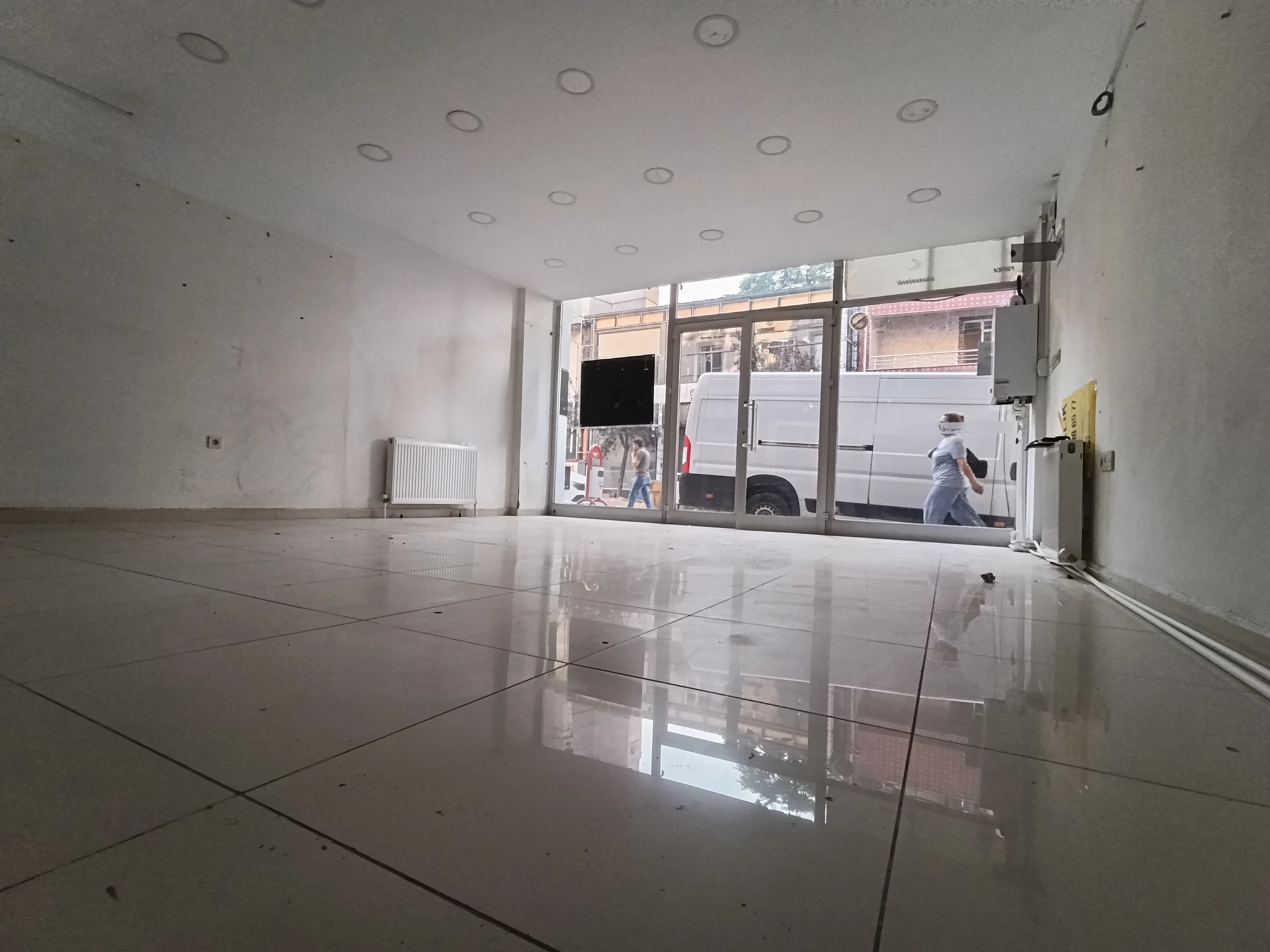 Edirne Keşan Kiralık İş Yeri - Keşan Kurtuluş Caddesi'nde 93m² Kiralık İşyeri